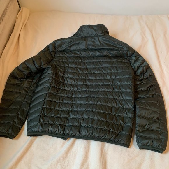 Uniqlo Ultra Light Down Jacket - Picture 3 of 3